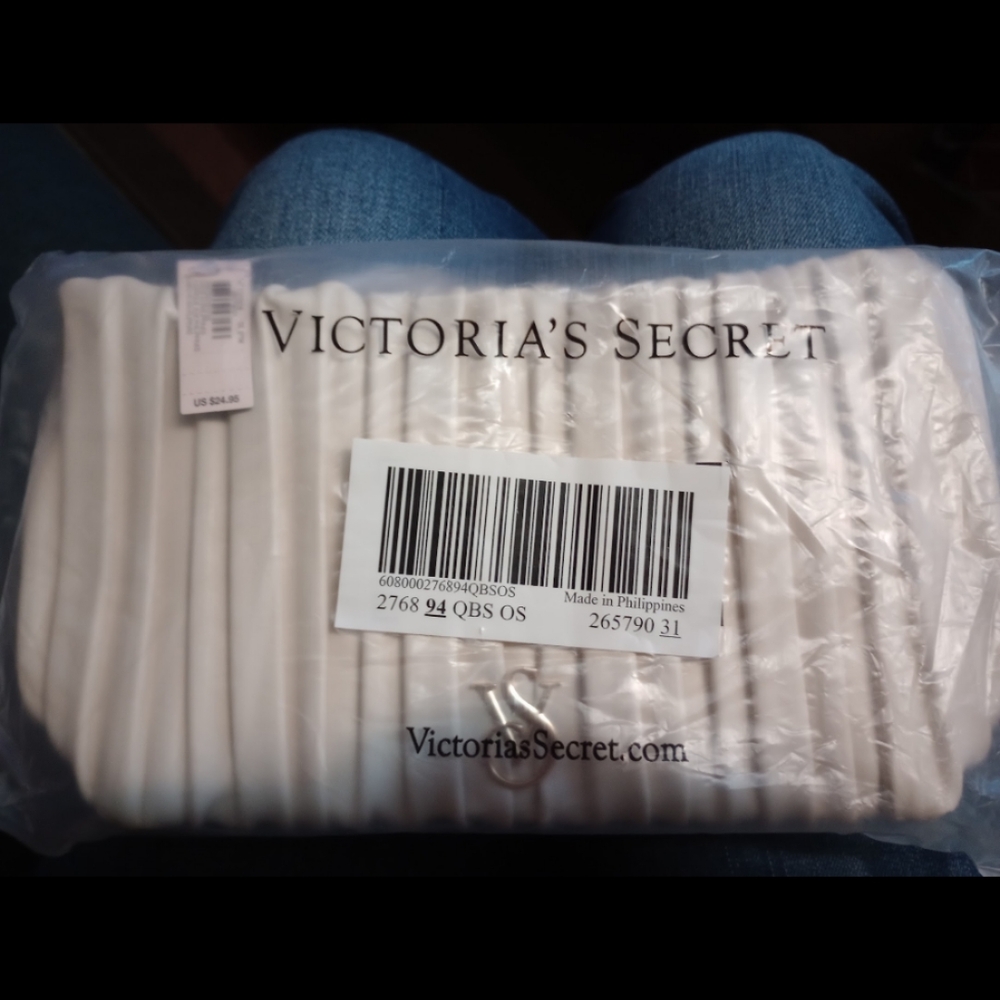 Victoria's Secret Cream Quilted Pouch